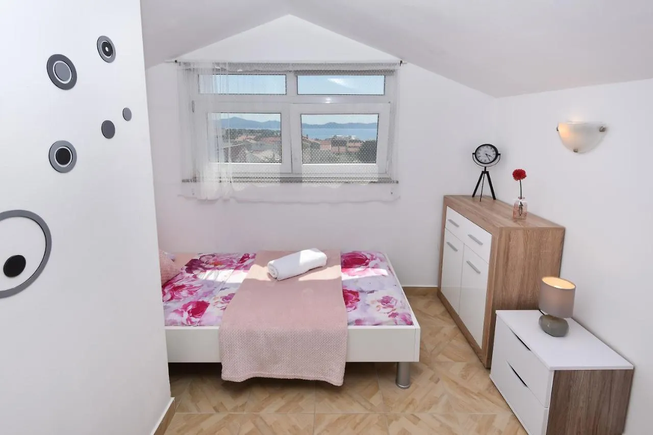 Apartment Sea View Izziy Apartman Zadar