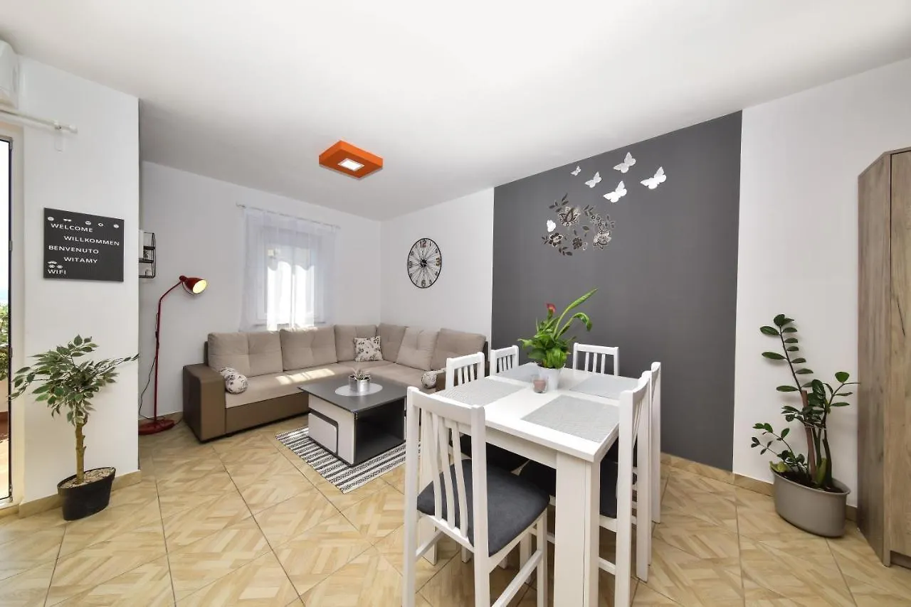 Sea View Izziy Apartman Zadar 0*,  Croatia